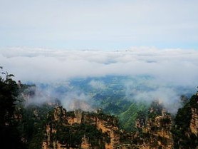 湖南张家界天气预报，云雾中的奇峰，晴雨皆有情