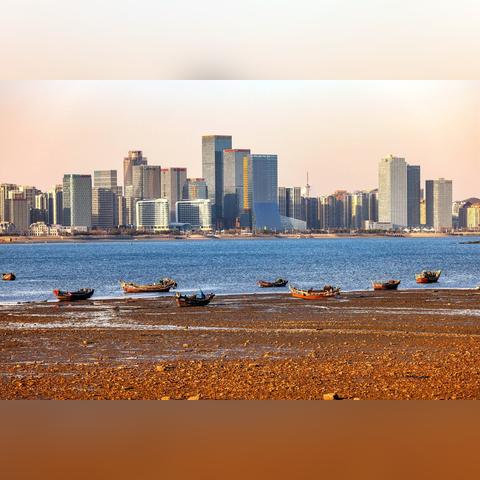 青岛天气预报10天，海滨之城的晴雨变幻，出行必备指南